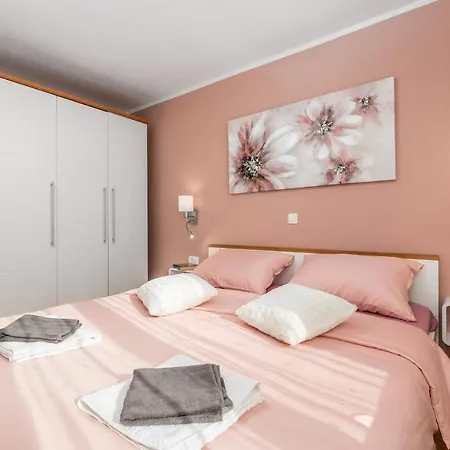 Apartment Mondo *